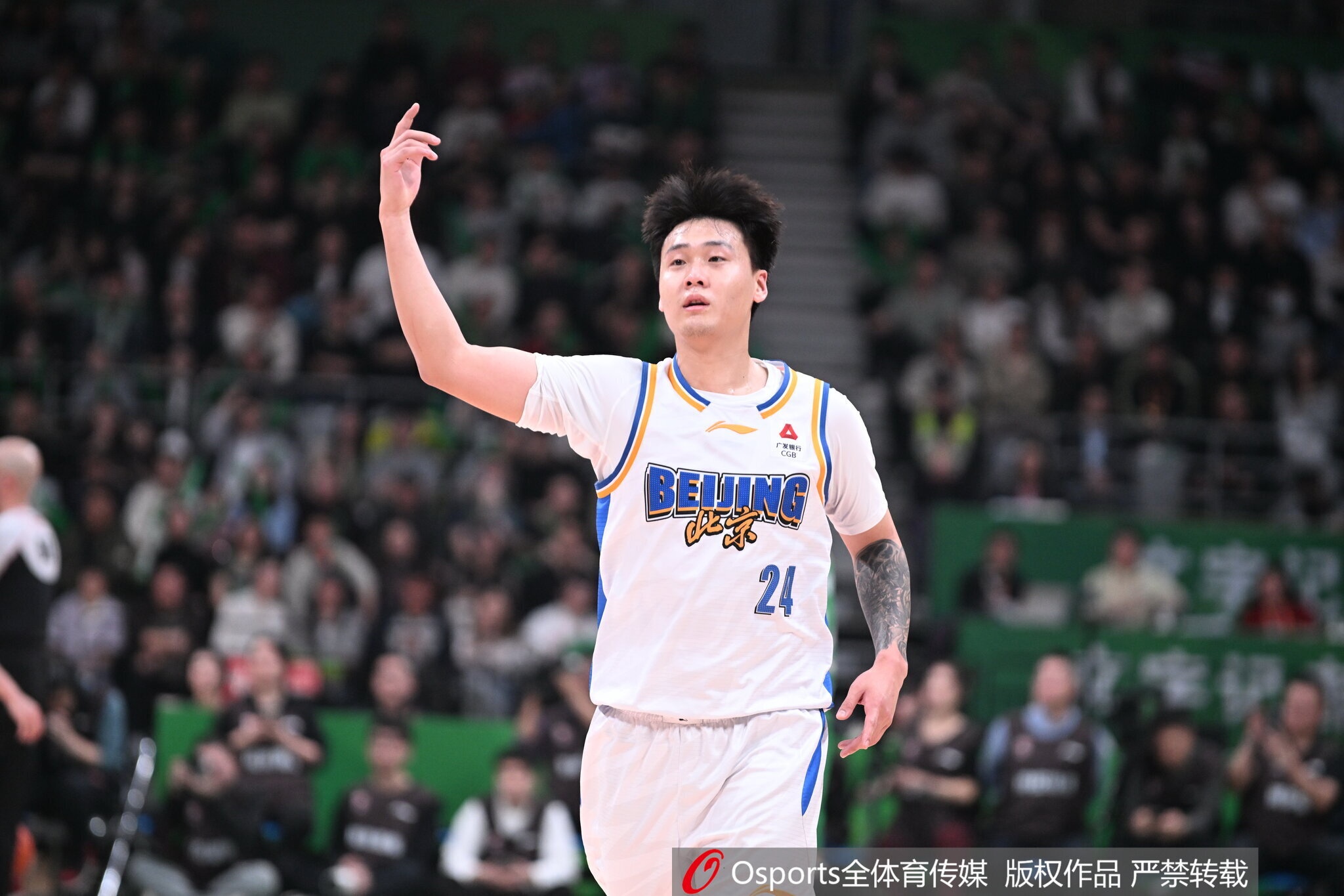 记者：如果赵睿&amp;曾凡博状态继续回升 抢回主场优势的北京会更难缠